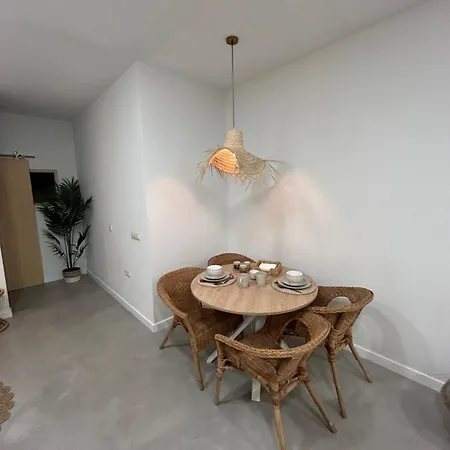 Donna Apartment *